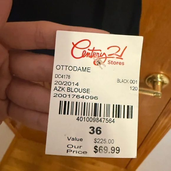 Elegant Black Long Sleeve Blouse with Feather Detail - Picture 11 of 11